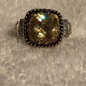 Premiere yellow stoned ring